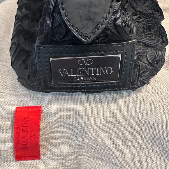 Valentino Garavani Rosier Black Fabric Applique Flowers Tote Bag Handbag - Picture 2 of 8